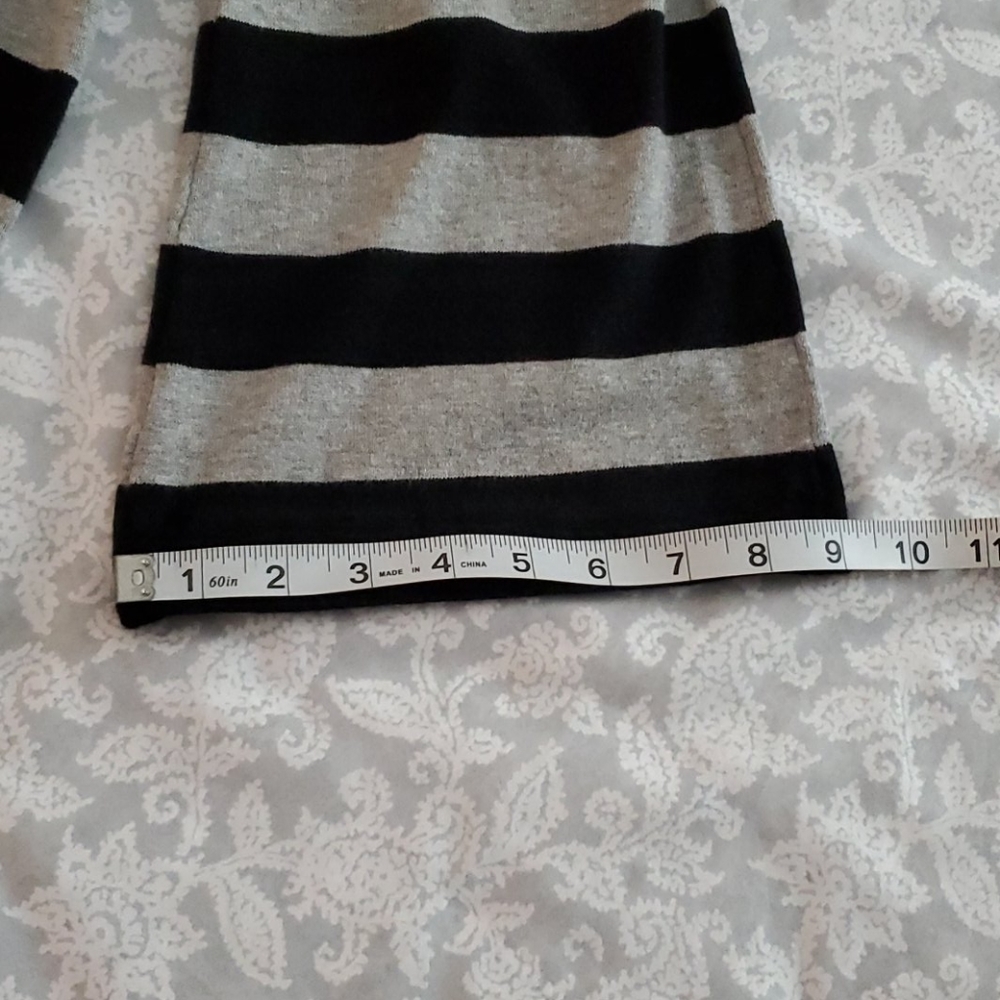 Dress - Picture 9 of 10
